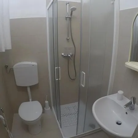 Adriatico - Big 2 Bedrooms, 2 Bathrooms Apartment- Agenzia Cocal דירה קאורלה